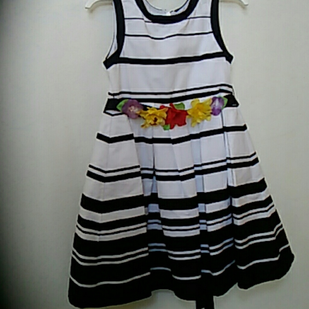 Girls Black & White Dress w/ Floral Belt